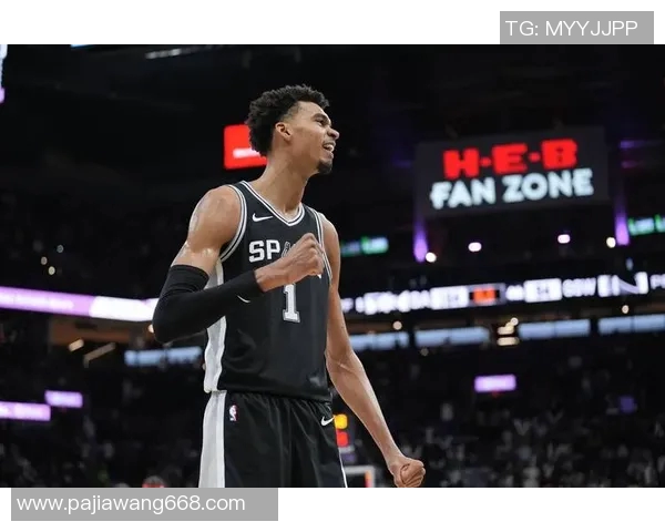 湖人对决马刺精彩集锦回顾12月6号比赛亮点与精彩瞬间分析 湖人对决马刺精彩集锦回顾12月6号比赛亮点与精彩瞬间分析